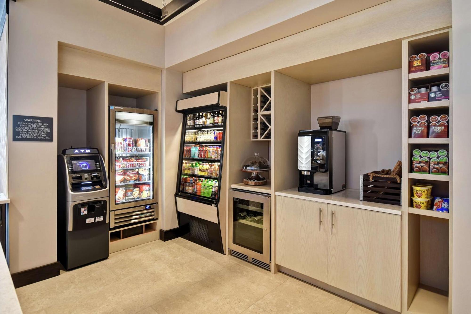 Hilton Garden West 3* Lansing