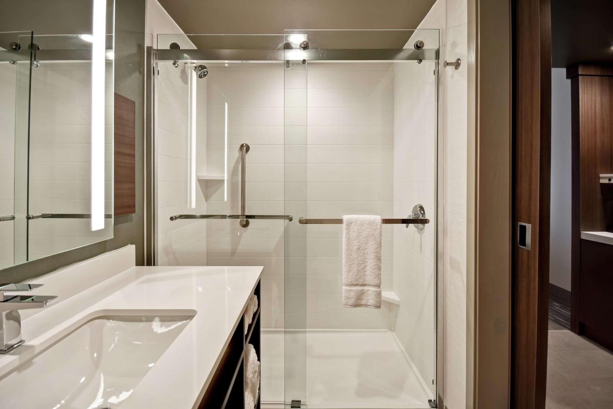 Hilton Garden West Lansing