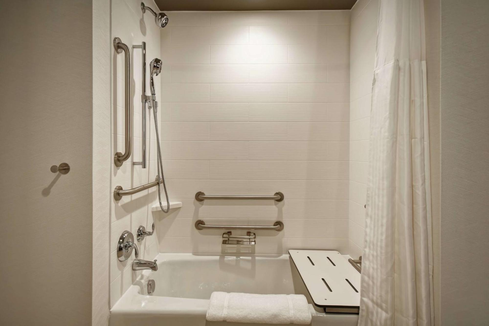 Hilton Garden West
