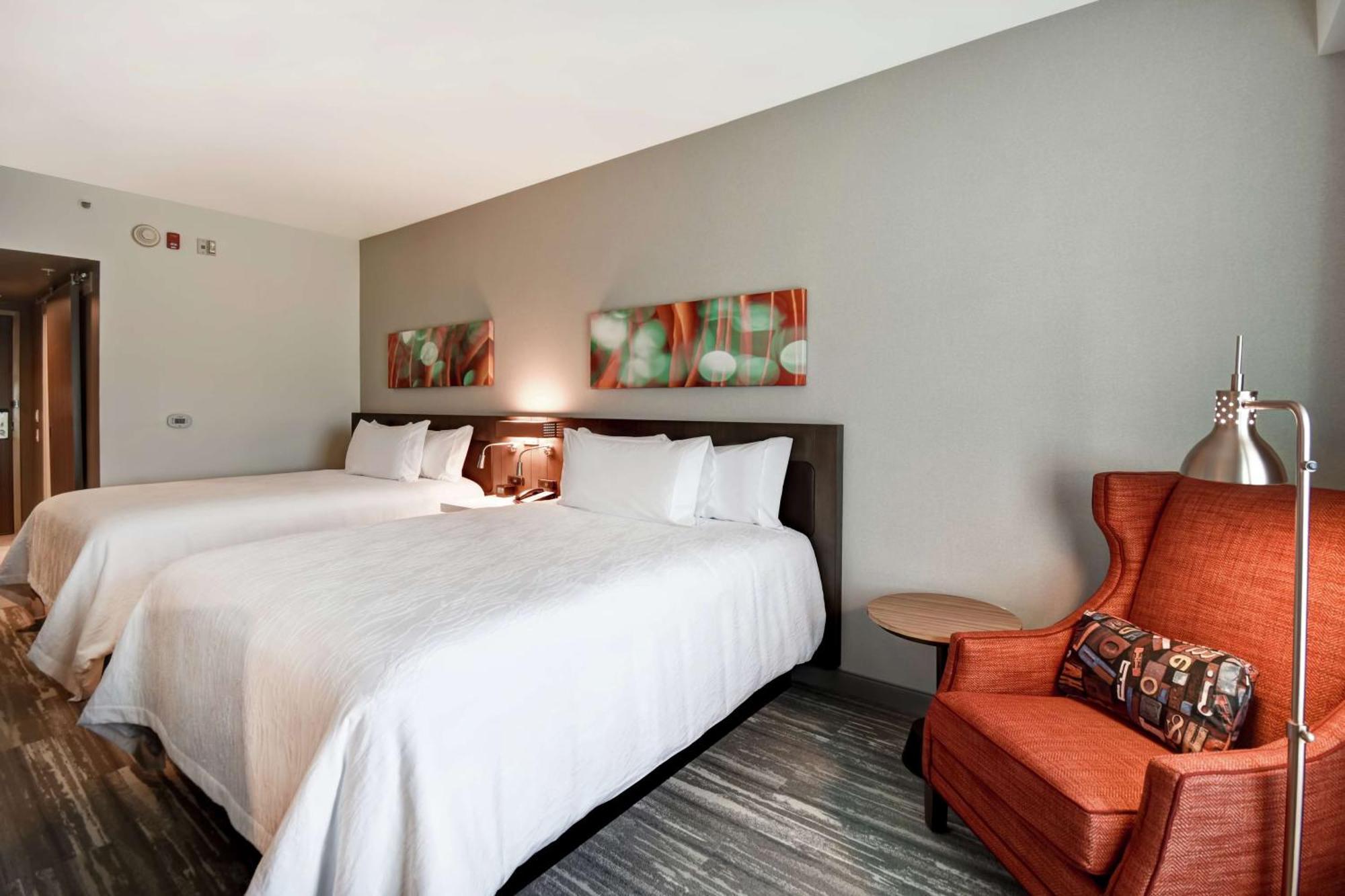 Hilton Garden West Hotel 3*
