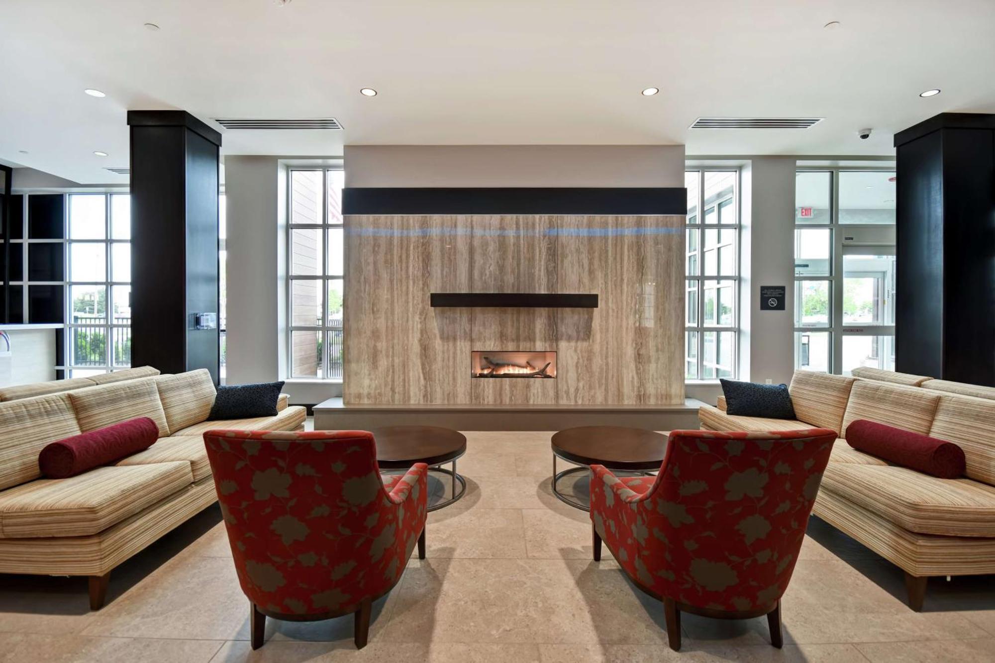 Hilton Garden West 3* Lansing